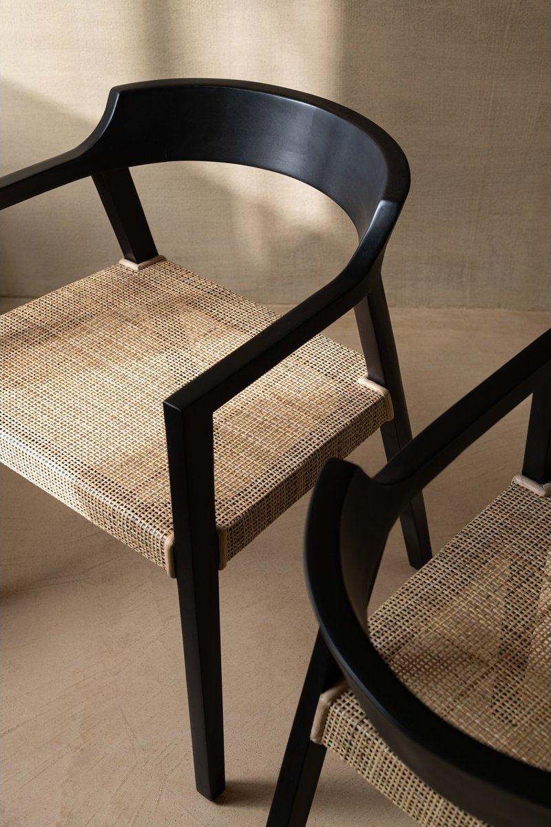 Zwarte Houten Eetkamerstoel met Rotan – Teakhout