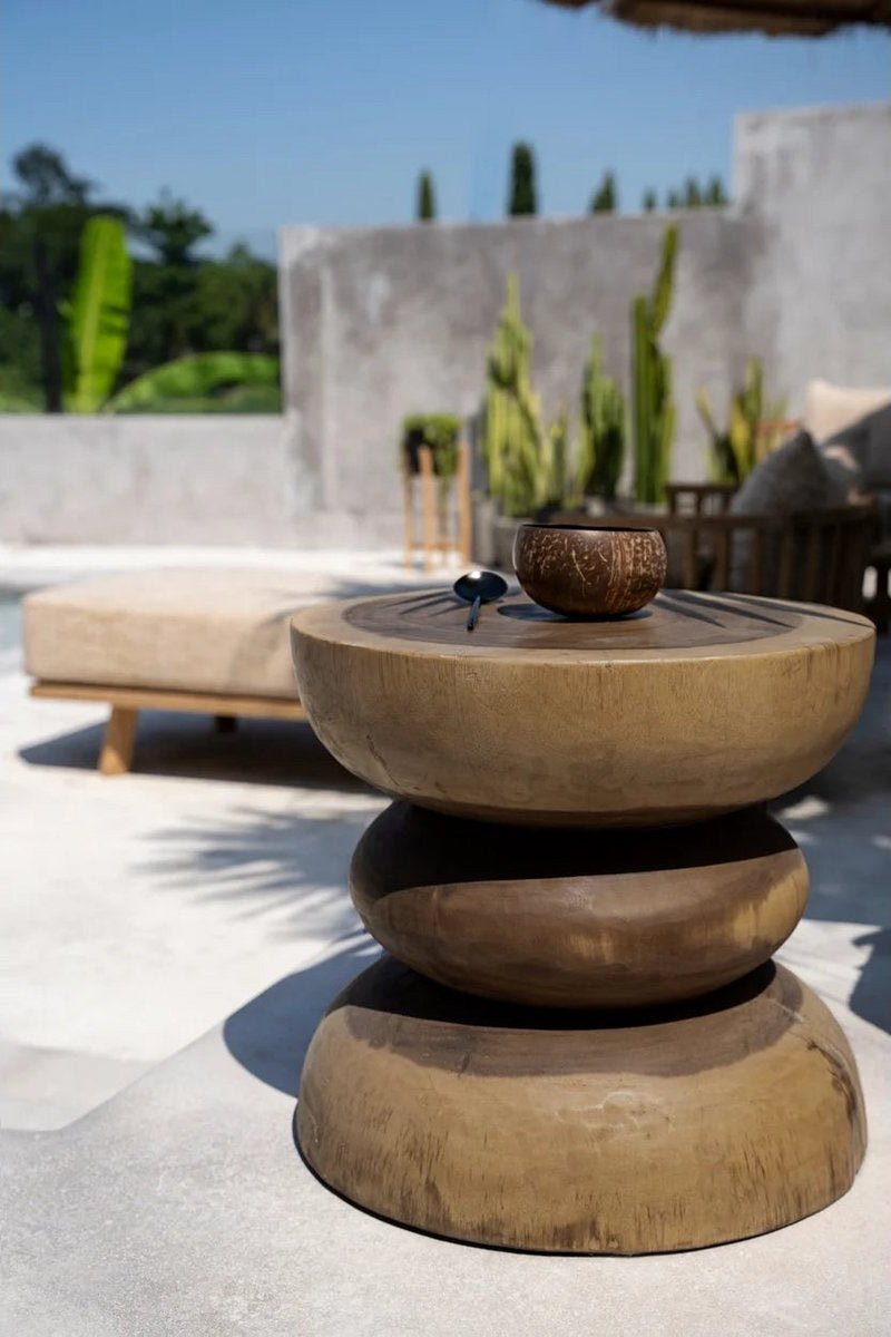 Houten Zandloper Bijzettafel – Boho Japandi Tafel – Bruin - Studio Botanika