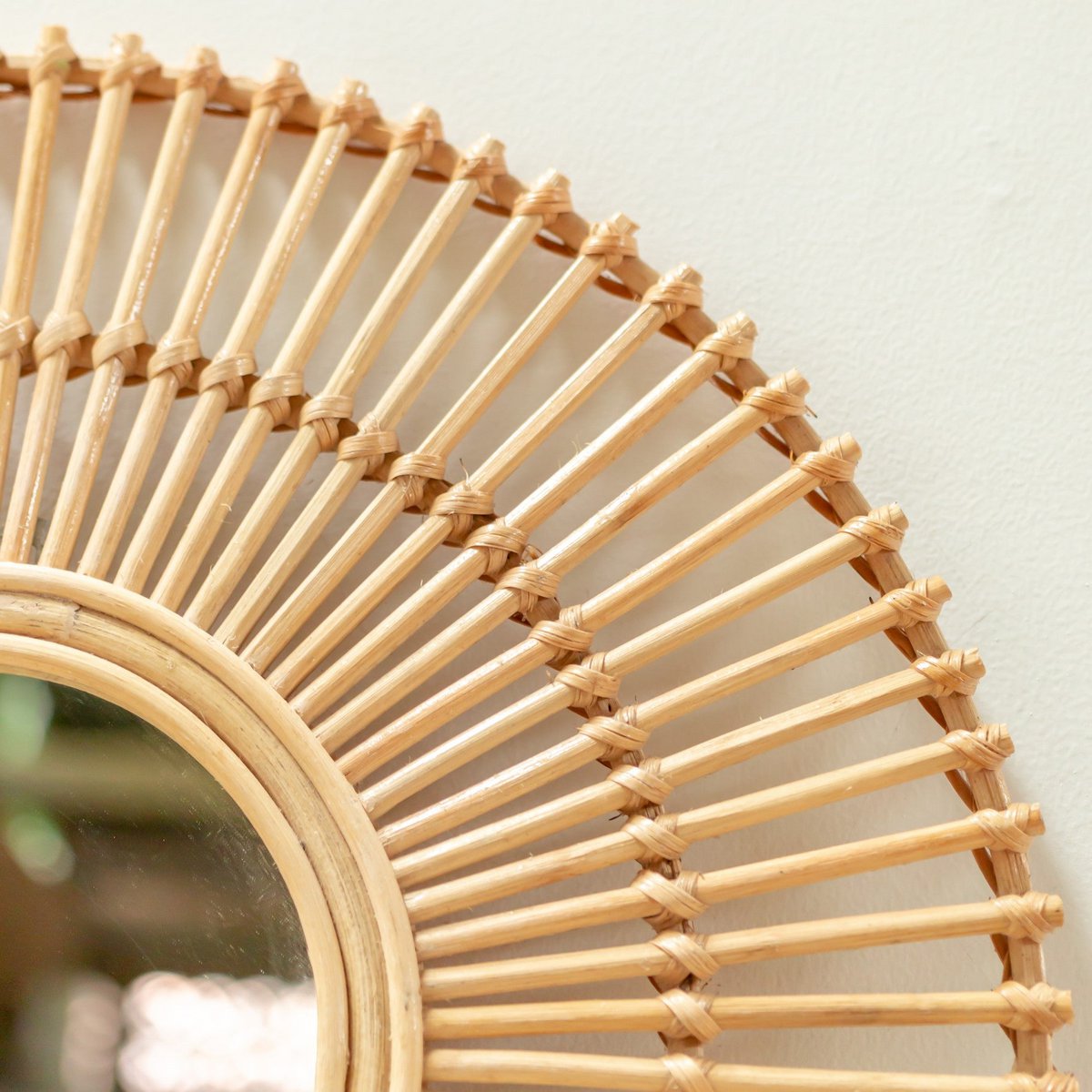 Boho Zonvormige Wandspiegel Rotan - Boho spiegel handgemaakt Ø58 cm - Studio Botanika