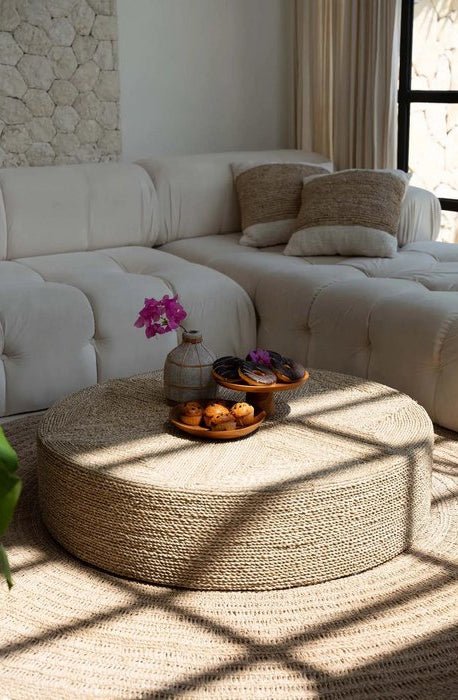 Grote Zeegras Poef Ø100cm – Boho Poef & Salontafel – Handgemaakt - Studio Botanika