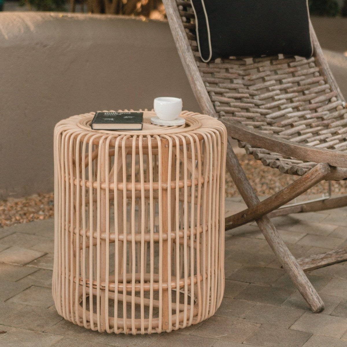 Ronde Rotan Bijzettafel – Nachtkastje Rotan – Handgemaakt - Studio Botanika