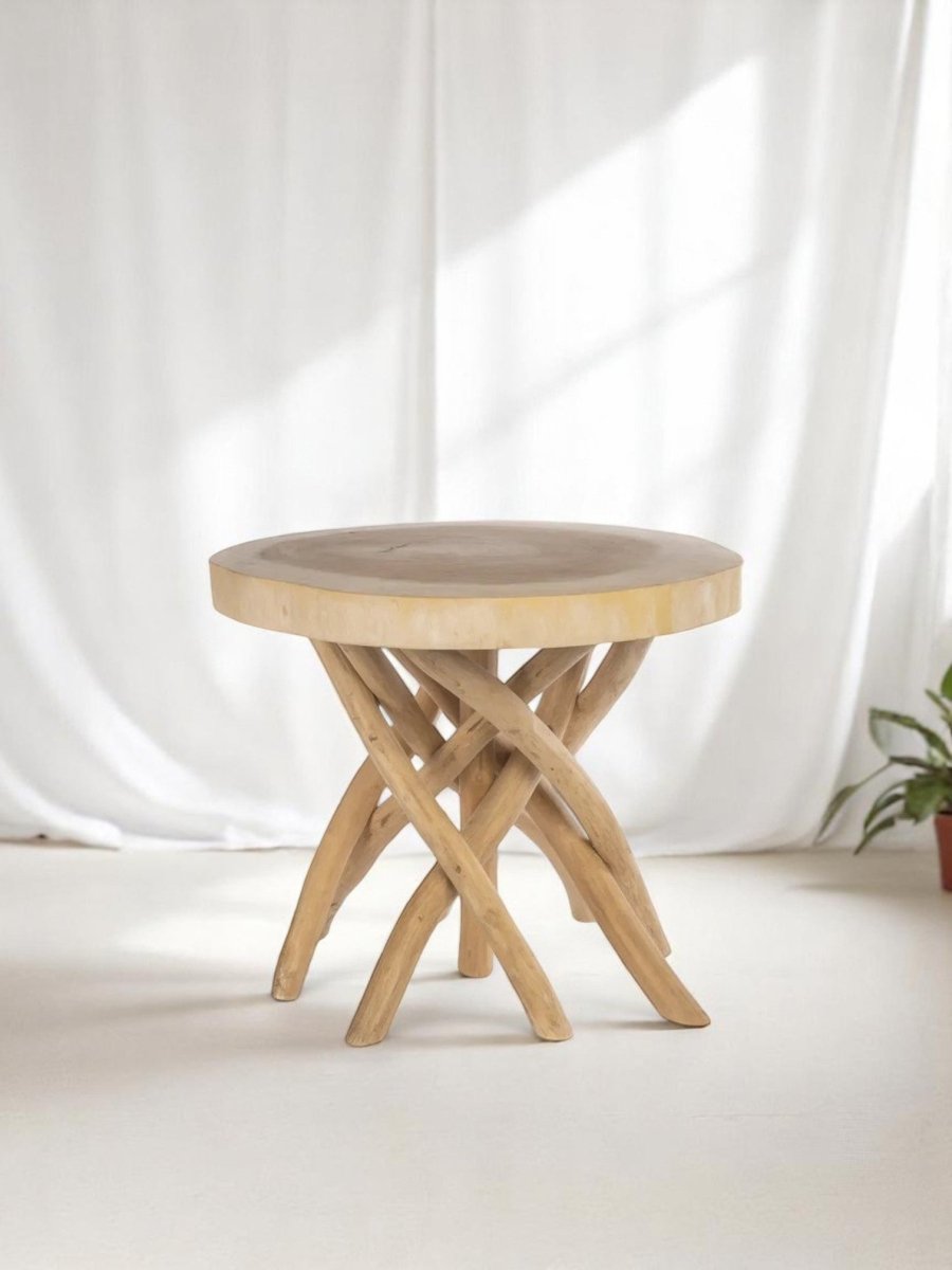 Teakhouten Ronde Tafel – Handgemaakte Tafel met Natuurlijke Boom Potenstam - Studio Botanika