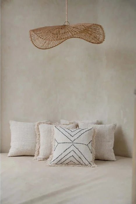 Tribal Kussenhoes - Wit met Zwart Patroon - Boho Sierkussen