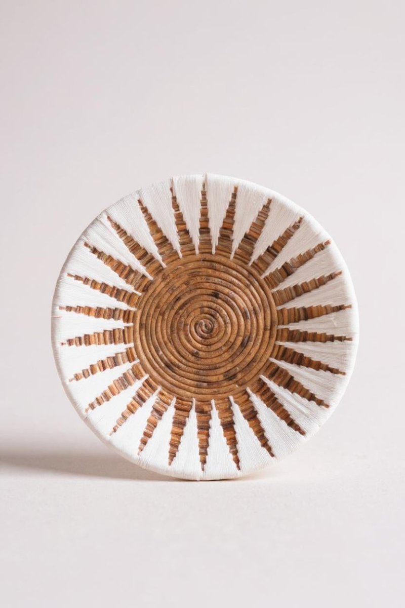 Boho Handgeweven Wanddecoratie Schalen - Wit Zonpatroon - Bananenvezel - Set van 2 - Studio Botanika