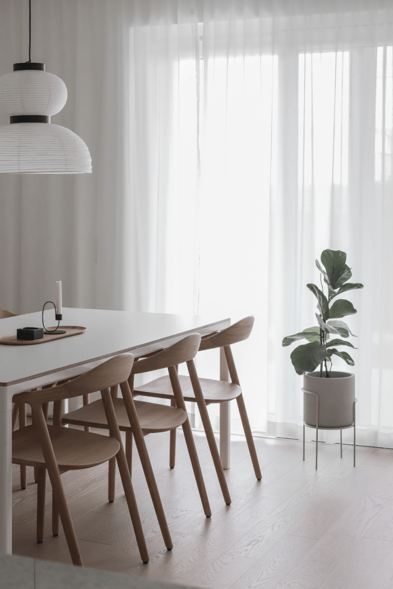 Design Stoel van Massief Hout - Neva - Studio Botanika