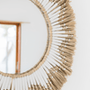 Ronde Boho Wandspiegel van Zeegras met Zonpatroon