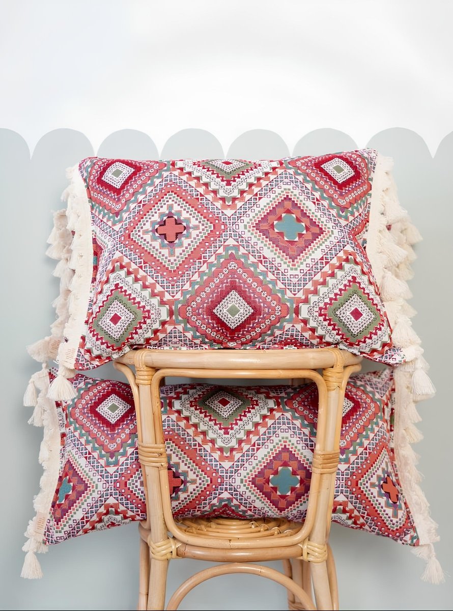 Roze Boho Sierkussen met Franjes